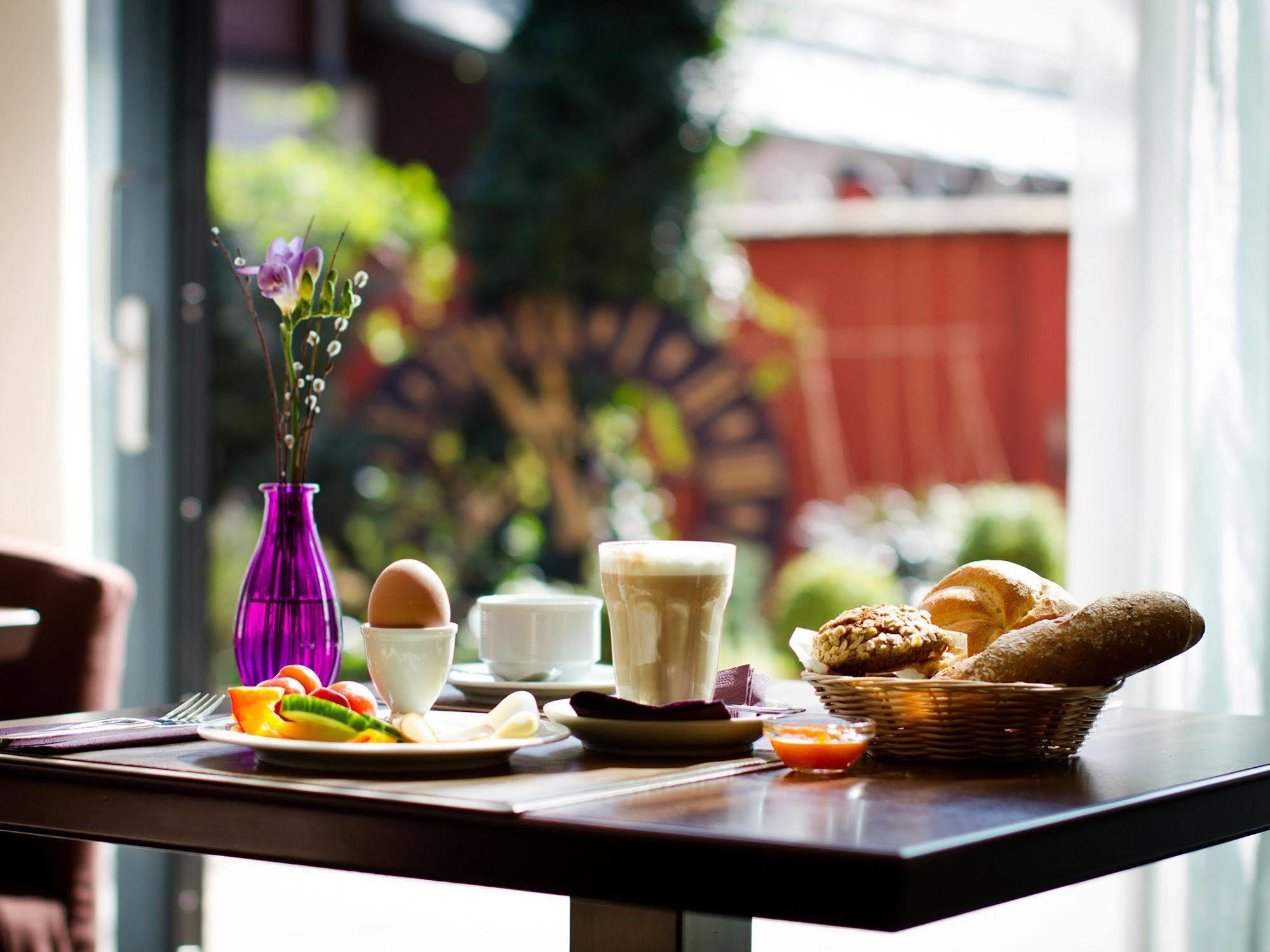 Stadthalle Bed and breakfast 2*